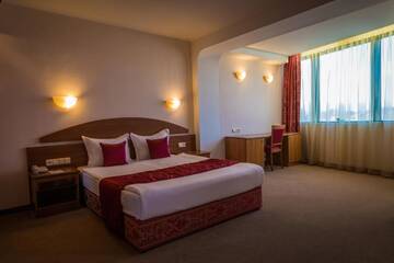 Фото Отель Hotel Sevlievo Plaza г. Севлиево 2